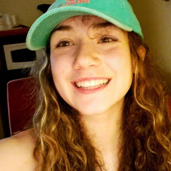 Meet your Posher, Sierraa - Picture 1 of 1